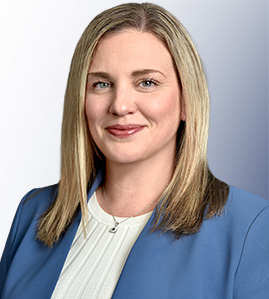 Laurie Collins headshot